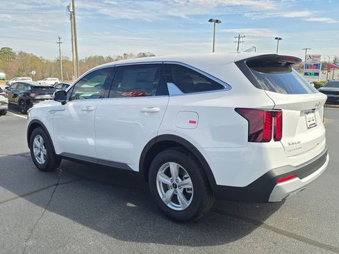 New 2026 Kia Sorento LX image 5