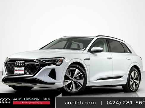 Used 2024 Audi Q8 e-tron Premium image 1