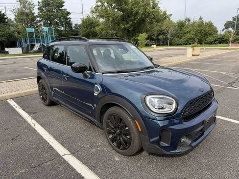 Used 2022 MINI Cooper Countryman S w/ Boardwalk Edition FWD image 2