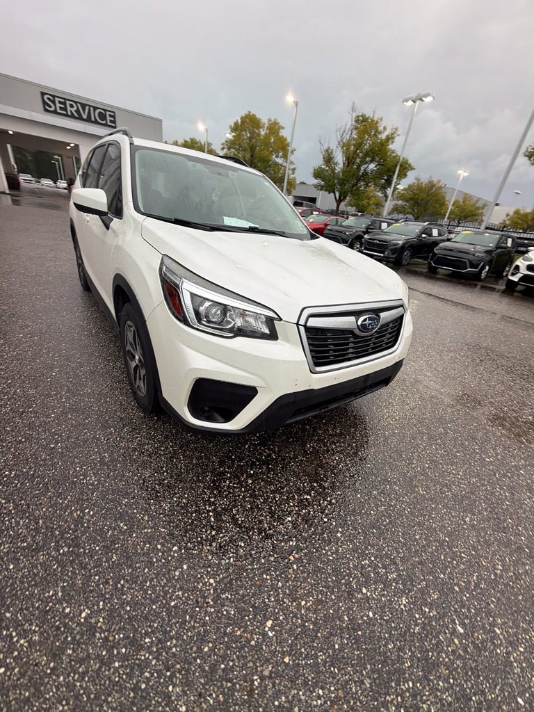 Used 2020 Subaru Forester Premium AWD/4WD image 2