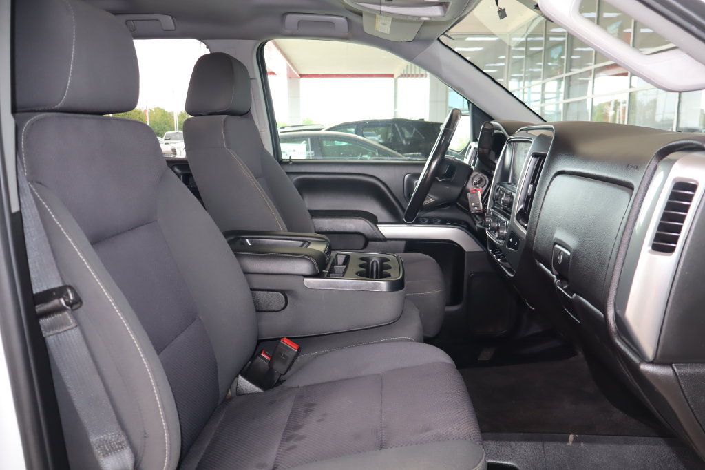Used 2018 Chevrolet Silverado 1500 LT w/ All Star Edition AWD/4WD image 37