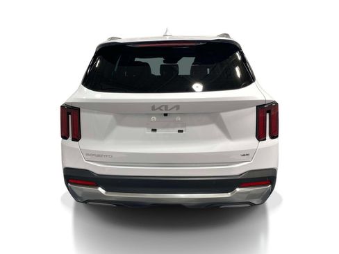 New 2026 Kia Sorento S AWD/4WD image 3