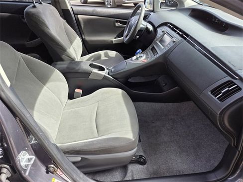 Used 2015 Toyota Prius Four image 15