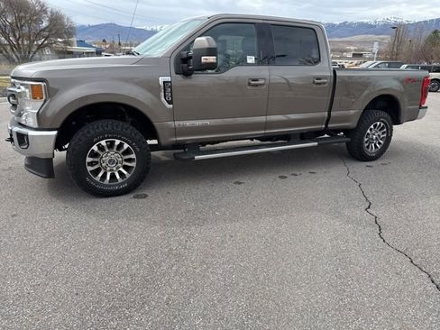 Used 2020 Ford F350 Lariat w/ Lariat Value Package AWD/4WD image 2