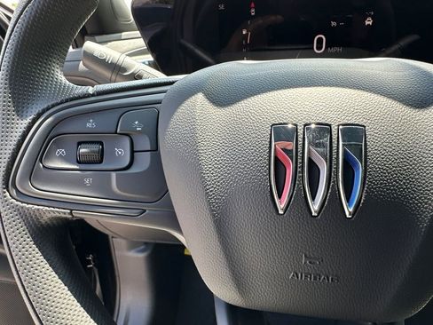 New 2026 Buick Envista Preferred FWD image 25