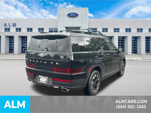 Used 2025 Hyundai Santa Fe SEL FWD image 5