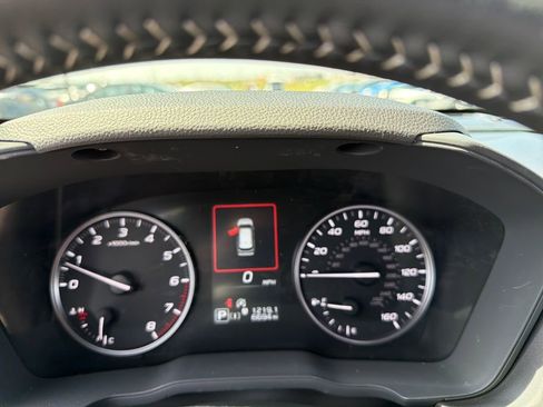 Used 2026 Subaru Forester Premium w/ Base/Premium Package image 17