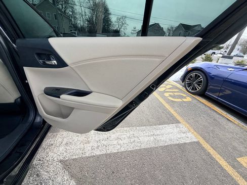 Used 2015 Honda Accord EX-L image 54