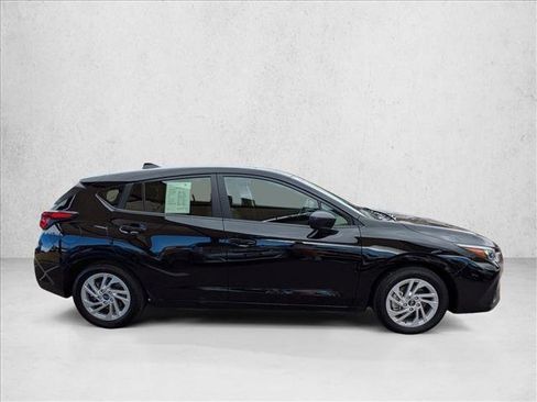 Certified 2025 Subaru Impreza 2.0i image 4