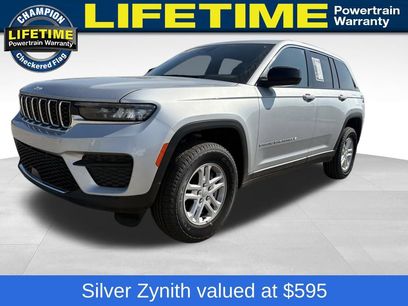 Used 2024 Jeep Grand Cherokee Laredo