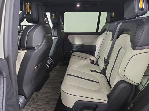 Used 2025 Rivian R1S Adventure AWD/4WD image 21