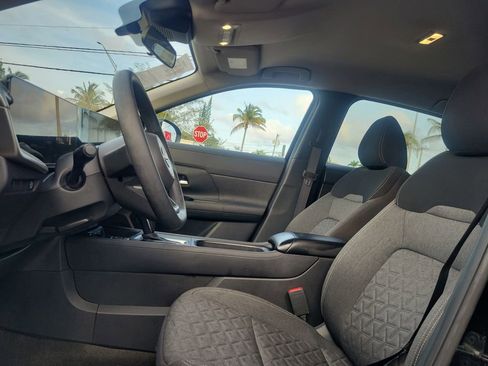 Certified 2025 Nissan Kicks SV FWD image 22