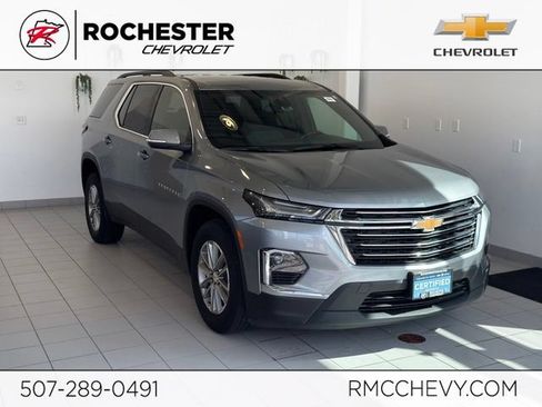 Used 2023 Chevrolet Traverse LT AWD/4WD image 1