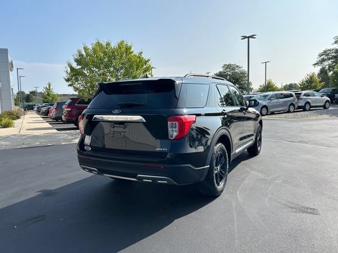 Used 2023 Ford Explorer XLT w/ Equipment Group 202A AWD/4WD image 7