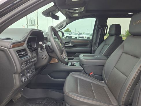 Used 2023 Chevrolet Tahoe High Country AWD/4WD image 9