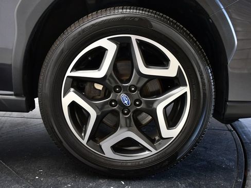 Used 2019 Subaru Crosstrek 2.0i Limited w/ Moonroof Package w/Navigation AWD/4WD image 13