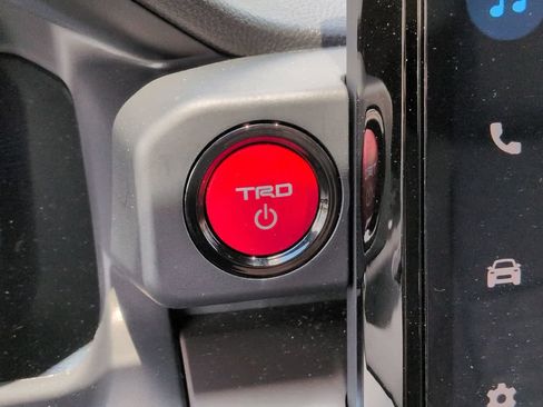 Used 2025 Toyota Tacoma TRD Off-Road w/ TRD Off Road Premium Package AWD/4WD image 27