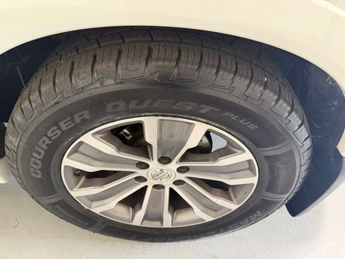Used 2015 Nissan Armada SL RWD image 11