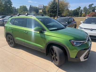 New 2025 Volkswagen Taos SEL