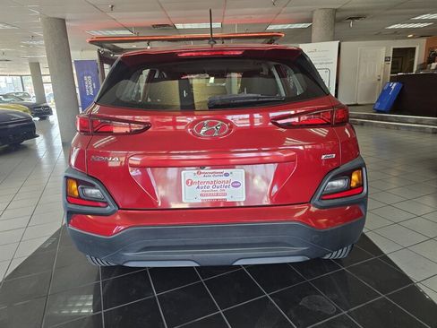 Used 2019 Hyundai Kona SE AWD/4WD image 5