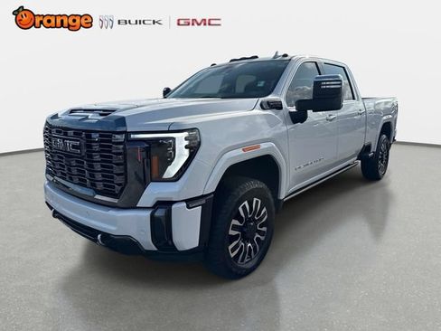 Used 2024 GMC Sierra 2500 Denali Ultimate AWD/4WD image 7