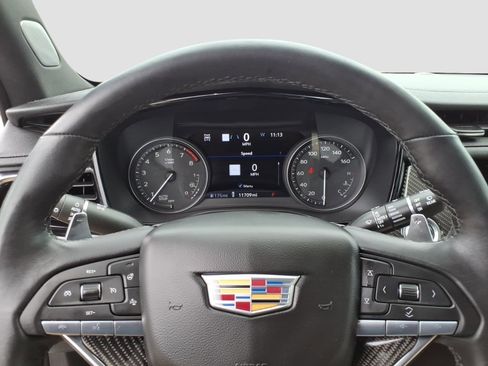 Certified 2025 Cadillac XT6 Sport w/ Technology Package AWD/4WD image 16