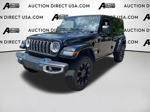 Used 2024 Jeep Wrangler Unlimited Sahara AWD/4WD image 1