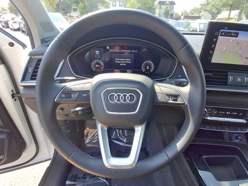 Used 2023 Audi Q5 2.0T Premium Plus w/ Premium Plus Package AWD/4WD image 22