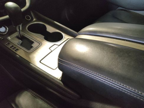 Used 2017 Nissan Murano S image 26