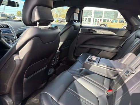 Used 2018 Lincoln MKZ Premiere image 35