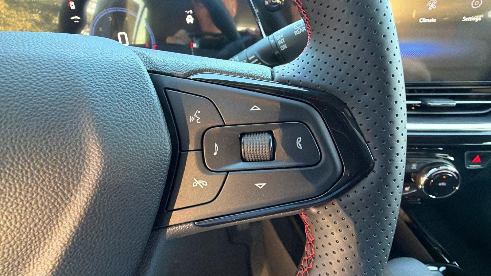 New 2026 Chevrolet Trax RS w/ Driver Confidence Package FWD image 22