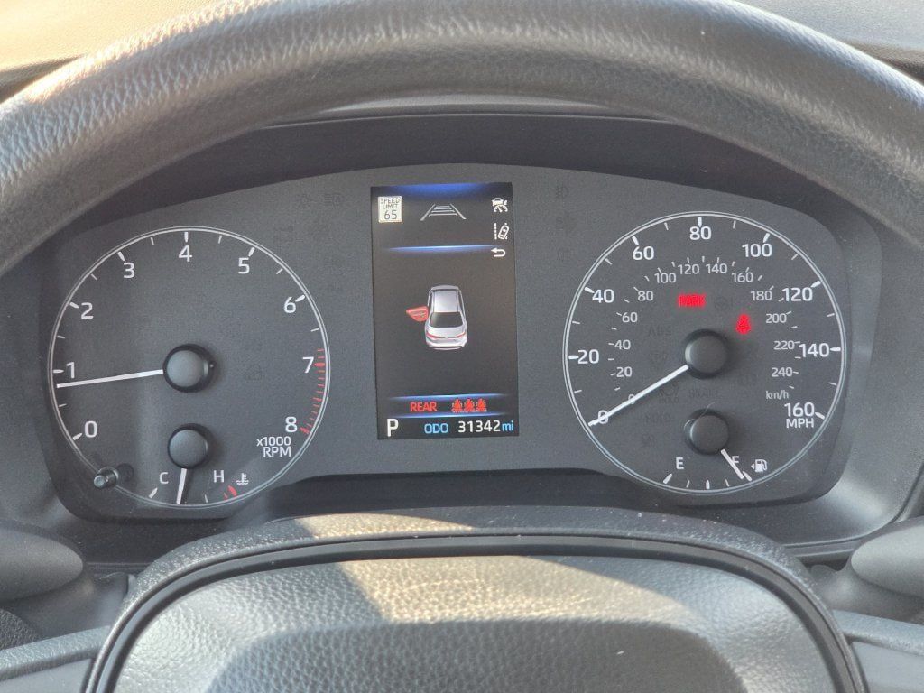 Used 2025 Toyota Corolla LE FWD image 15