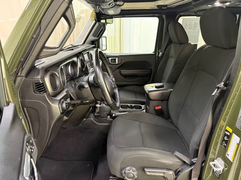 Used 2022 Jeep Gladiator Sport AWD/4WD image 28