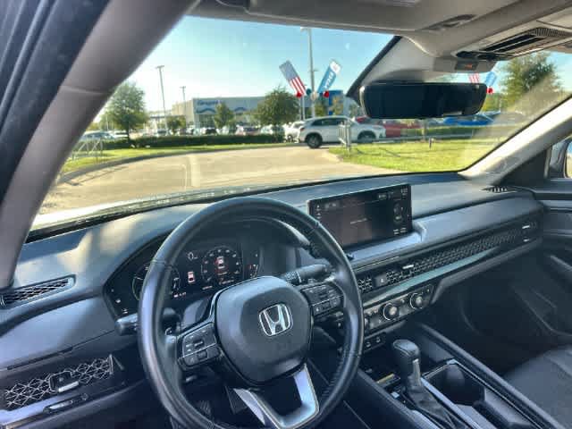 Used 2023 Honda Accord Touring image 15