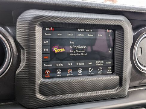 Used 2021 Jeep Wrangler Unlimited Sahara image 15