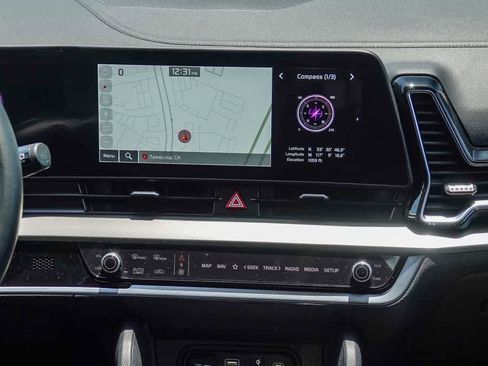 Certified 2025 Kia Sportage EX FWD image 12