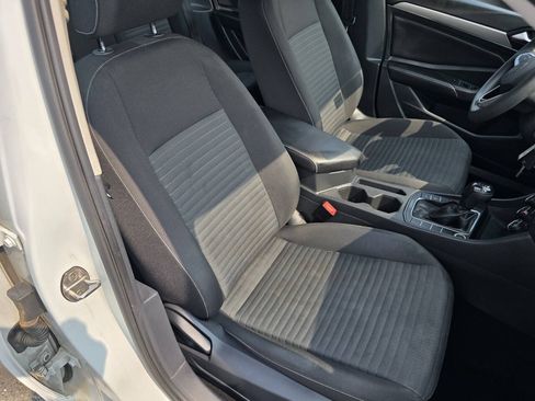 Used 2022 Volkswagen Jetta S FWD image 27
