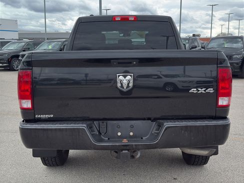 Used 2018 RAM 1500 Express AWD/4WD image 7