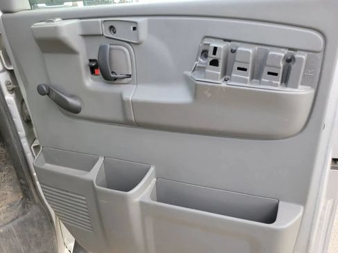 Used 2011 Chevrolet Express 3500 LS RWD image 35