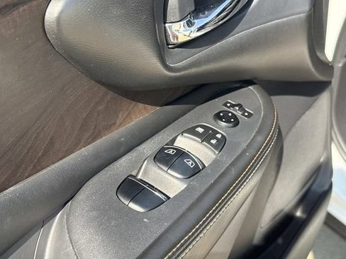 Used 2021 Nissan Murano Platinum w/ Cargo Package FWD image 17