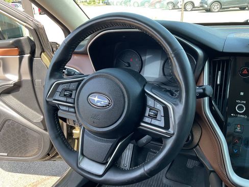 Used 2020 Subaru Outback Touring w/ Popular Package #2 AWD/4WD image 19