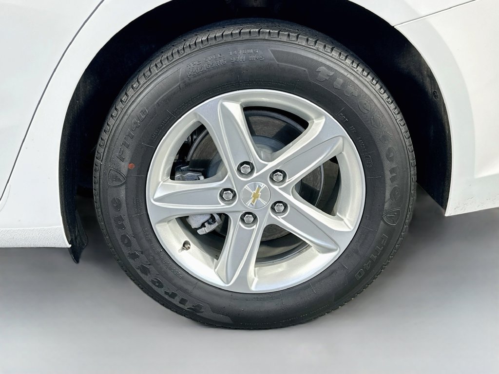 Used 2024 Chevrolet Malibu LS w/ Driver Confidence Package FWD image 32
