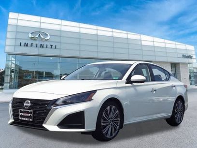 Used 2023 Nissan Altima 2.5 SL