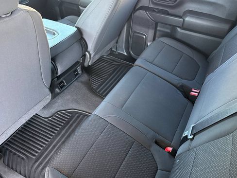 Used 2022 Chevrolet Silverado 2500 Custom w/ Custom Convenience Package RWD image 6