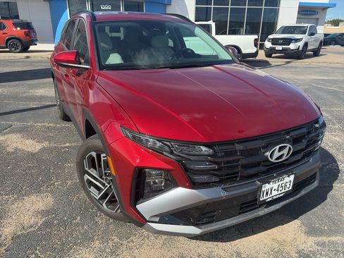 Used 2026 Hyundai Tucson SEL Plus FWD image 2