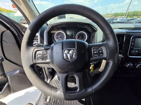 Used 2015 RAM 1500 Classic SLT RWD image 27