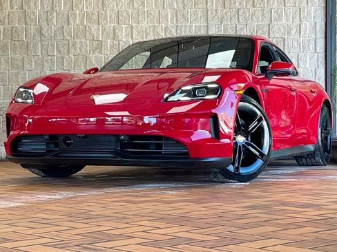 Used 2025 Porsche Taycan 4S AWD/4WD image 2