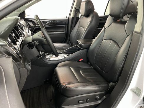 Used 2016 Buick Enclave Leather w/ Trailering Package FWD image 24