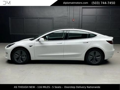 Used 2020 Tesla Model 3 Standard Range Plus RWD image 4