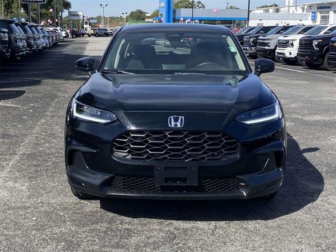 Used 2023 Honda HR-V LX image 2